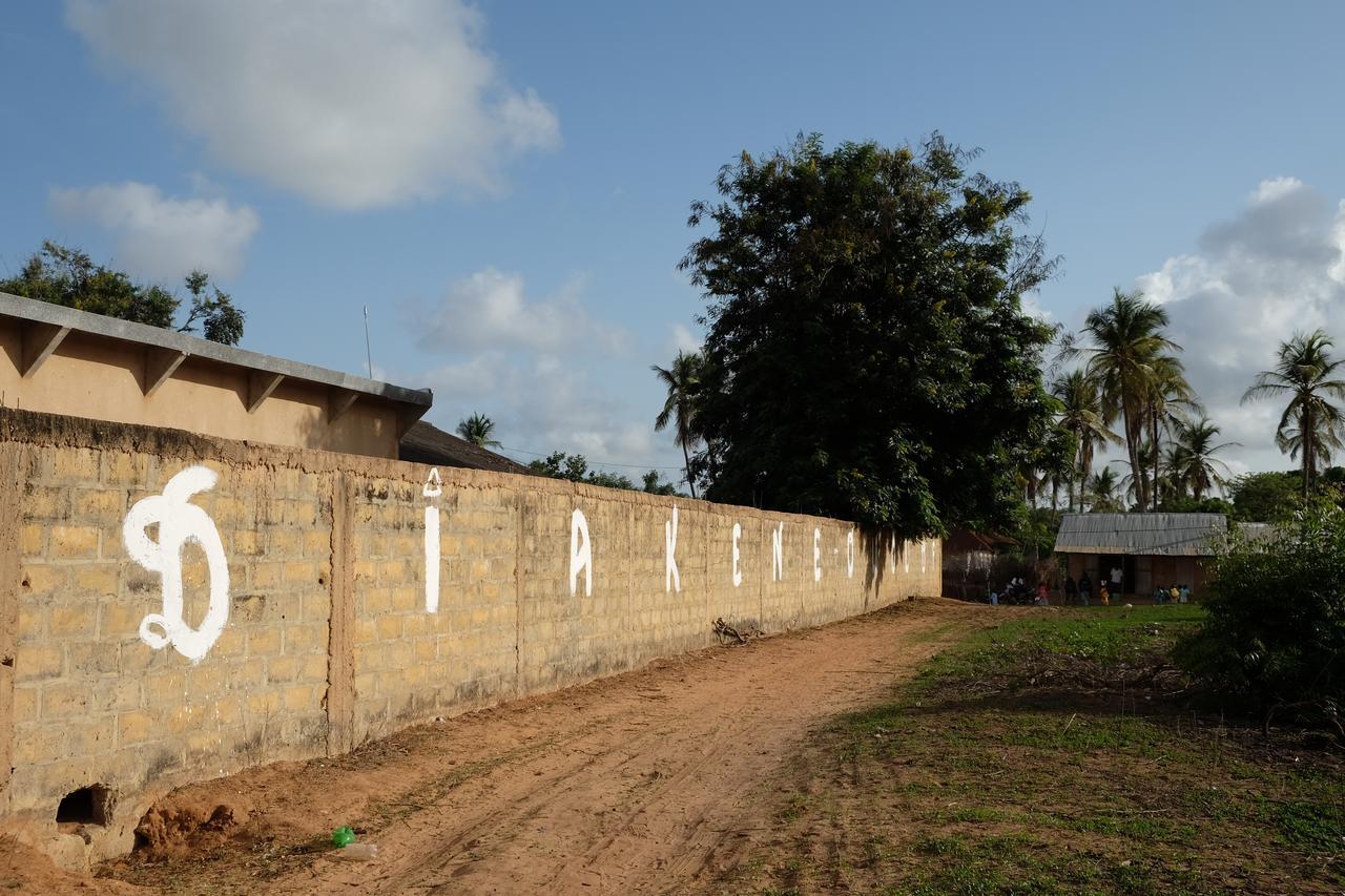 Гостевой дом Centre Touristique Et Culturel Casamance Diakene Ouolof Экстерьер фото